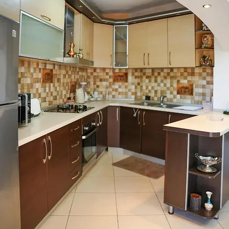 Centre Lions Gate 1 * Tirana