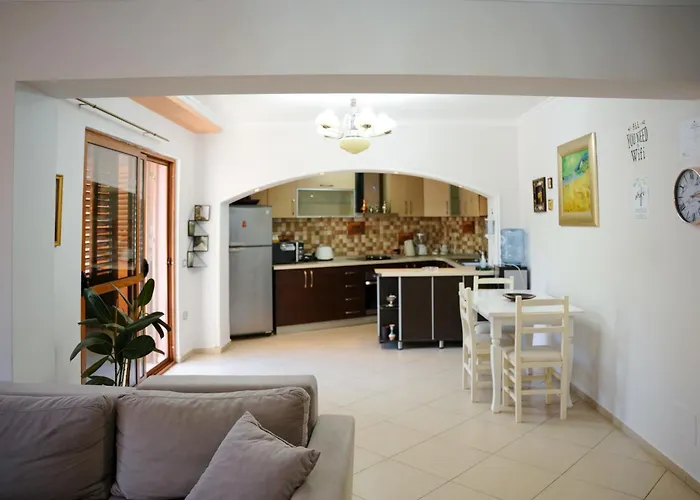 公寓 Centre Lions Gate 1 地拉那