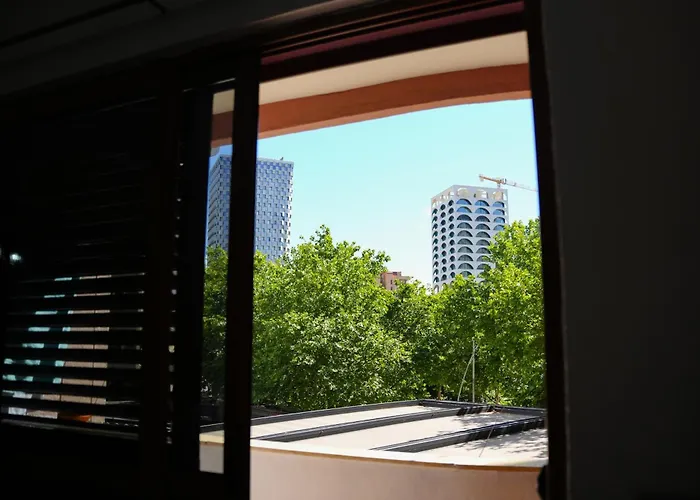 公寓 Centre Lions Gate 1 *